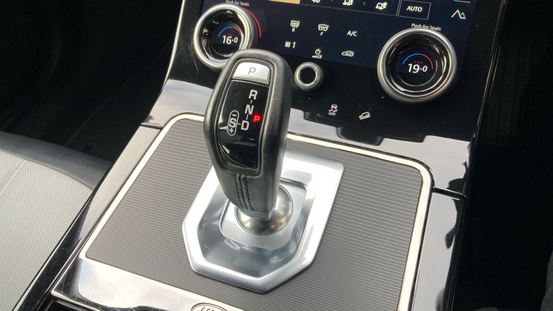 Land Rover Range Rover Evoque 2.0 D200 R-Dynamic SE 5dr Auto Diesel Hatchback